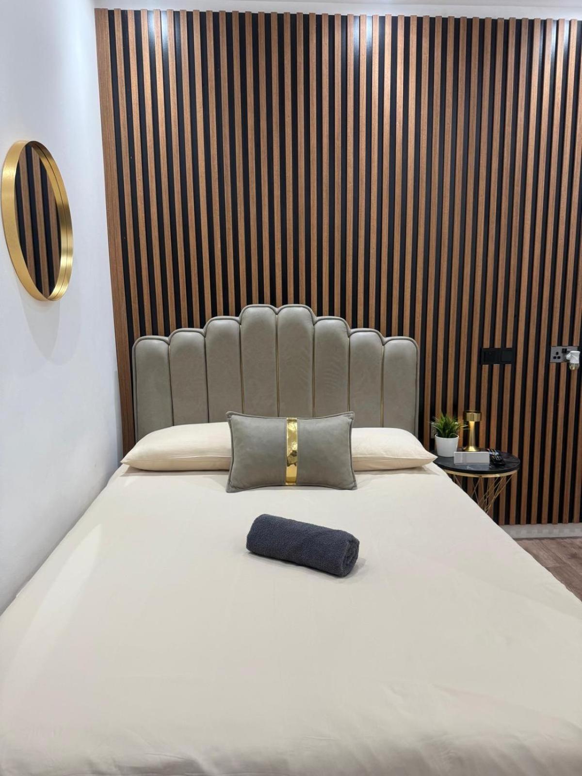 Studio 64 London Ngoại thất bức ảnh